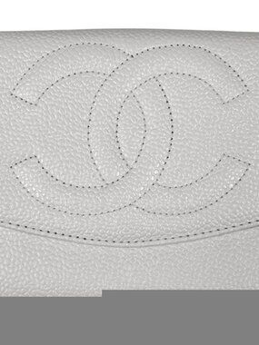 Chanel Coco Mark Bifold Wallet W Hook Caviar Leather White